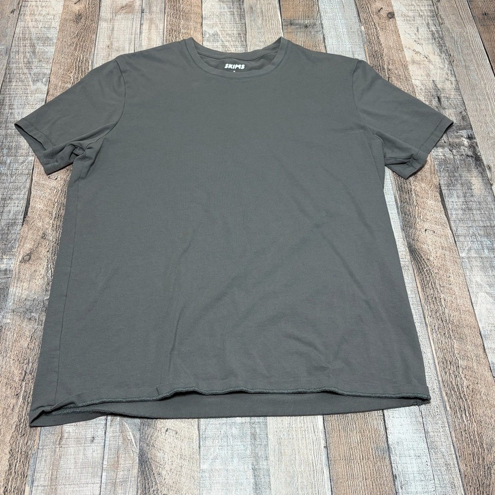 SKIMS Men Gray Performance T Shirt Mens Medium Athletic Stretch Short Sleeve
